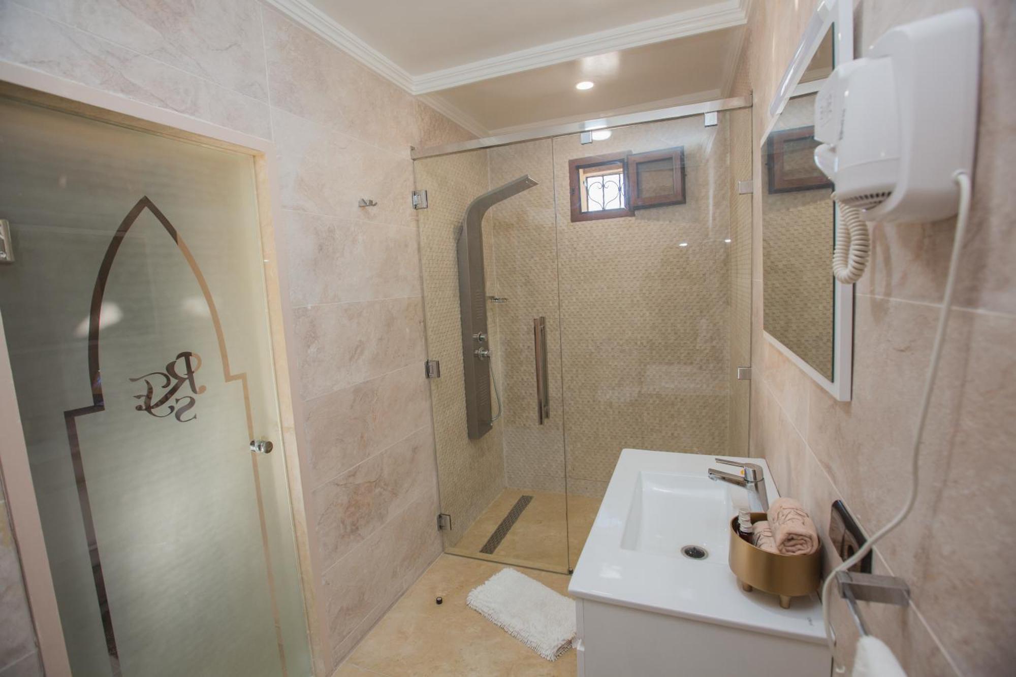Riad Sebti Fez Bagian luar foto
