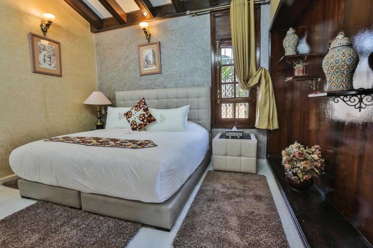Riad Sebti Fez Bagian luar foto